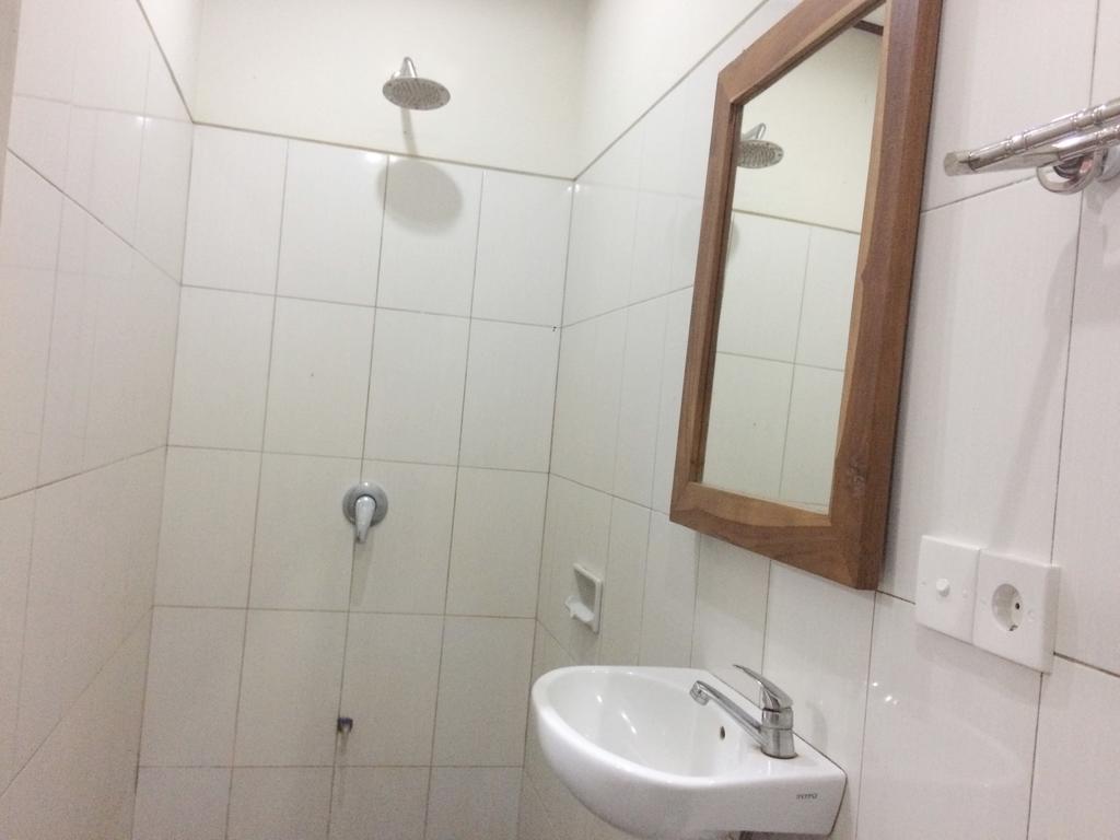 Vinandaka Homestay Sanur  Bagian luar foto
